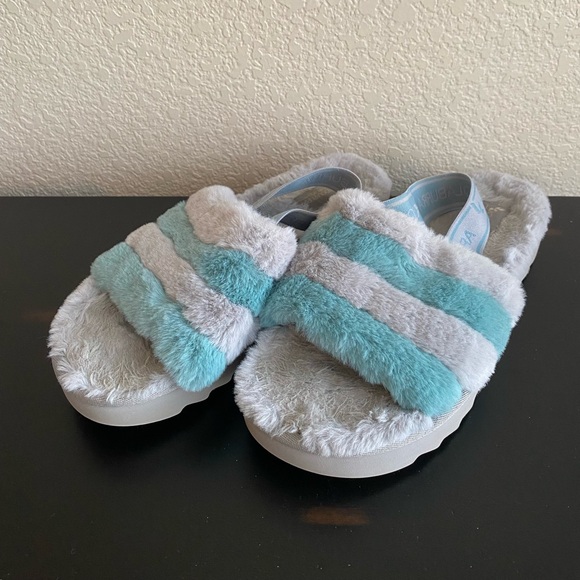 UGG Koolaburra Fuzz'n II Women's Slipper Sandal Faux Fur Gray Blue Size 9 Fuzzy - Picture 2 of 5